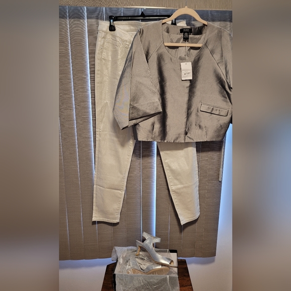 NWT / BODY by VICTORIA - Picture 6 of 6